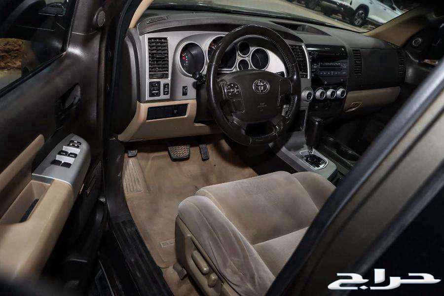 Toyota Sequoia SR5 without 4x4 2009 model64375976463105114