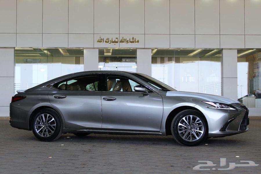 لكزس-ES250 AA-خليجي-2025-جناح-تشغيل عن بعد-ازياق جانبيه64379674412547112