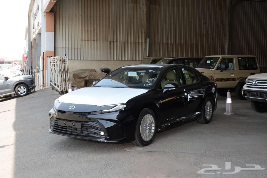تويوتا كامري 2025 بنزين LE نص فل بالنقد او التقسيط64381850673411111