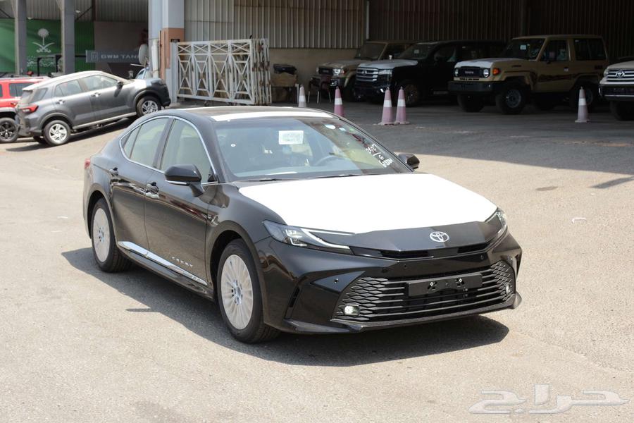 تويوتا كامري 2025 بنزين LE نص فل بالنقد او التقسيط64381850673411113