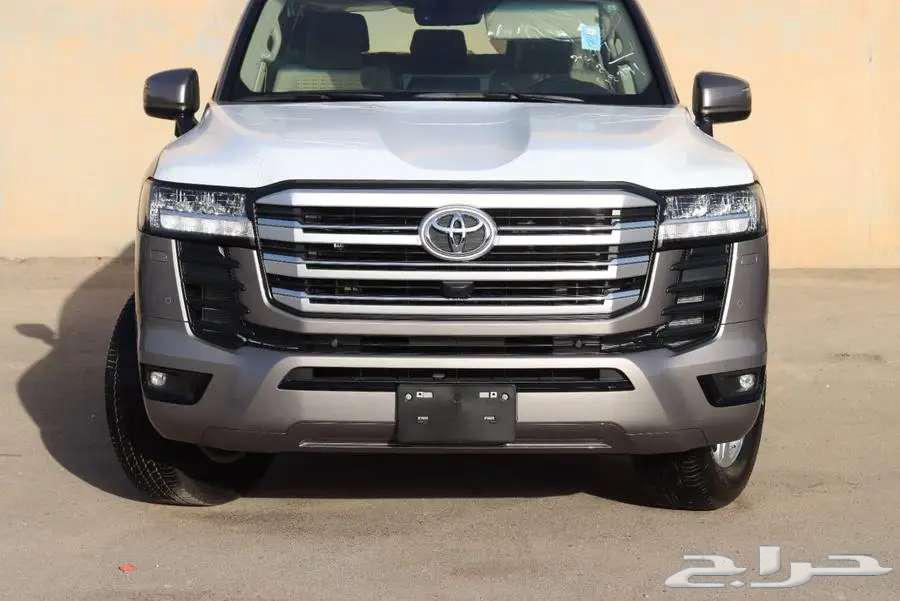 تويوتا لاندكروزر GXR.L2 ديزل 202464375230115587112