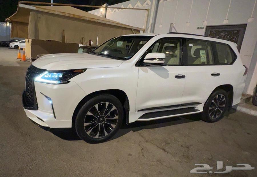 Lexus LX570 Black Edition top trim64376318611459113