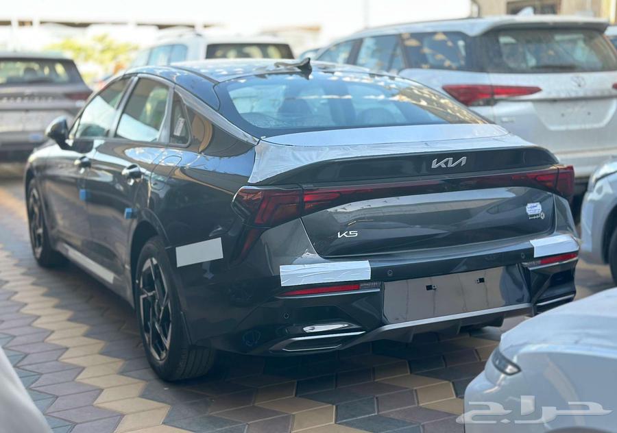 كيا K5 202664381164080258112