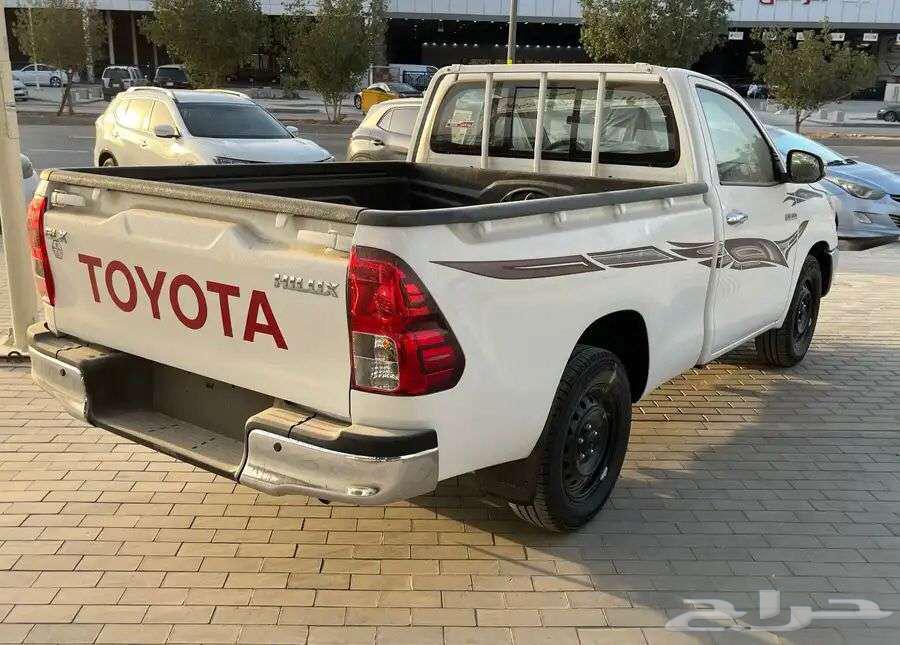 تويوتا هايلوكس غمارة GLX بنزين 2025 سعودي اصفار64379530168322113