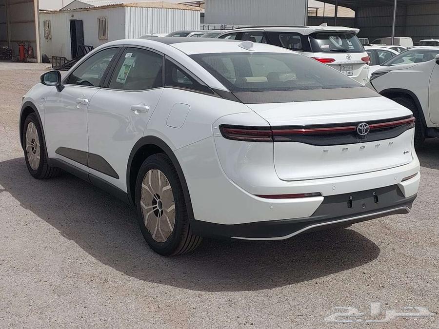 تويوتا كراون بريميوم 2026 كاش و اقساط64374259953921112