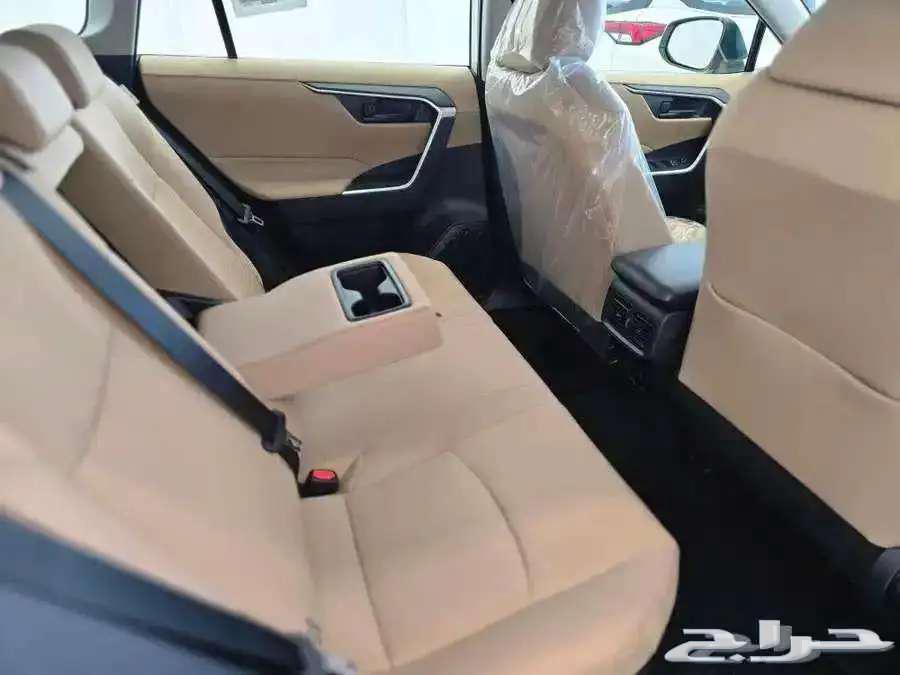 تويوتا راف فور LE دبل 202564374876362881113