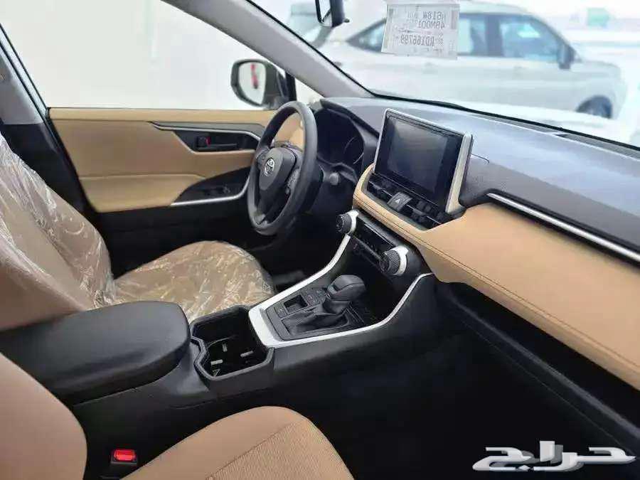 تويوتا راف فور LE دبل 202564374876362881112