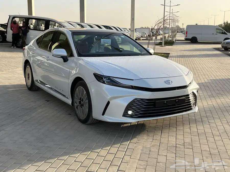 تويوتا كامري جراندي بنزين 2025 سعودي64375738626435111