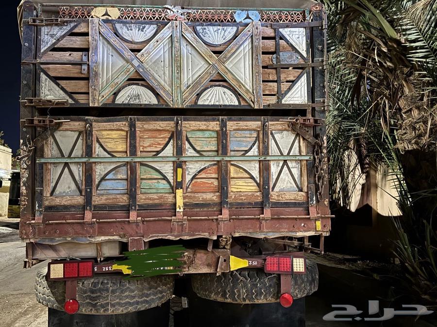 شاحنة مرسيدس مور للبيع64385105572611112