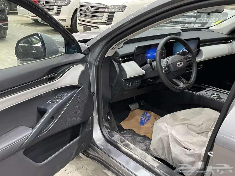 فورد تورس امبيانتي موديل 2025 ( جميع الالوان )64376080034178113