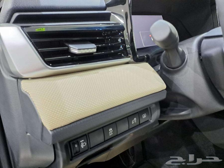 كامري LE بنزين لون أسود 202564376539665154111