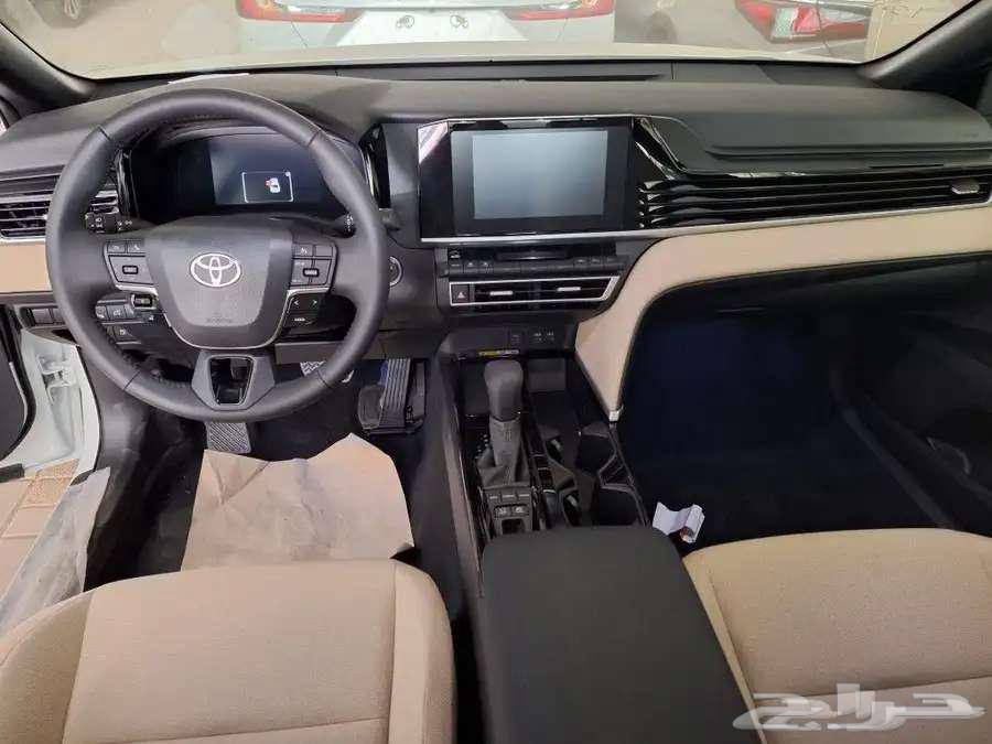 تويوتا كامري E بلس هايبرد 202564378047083137112