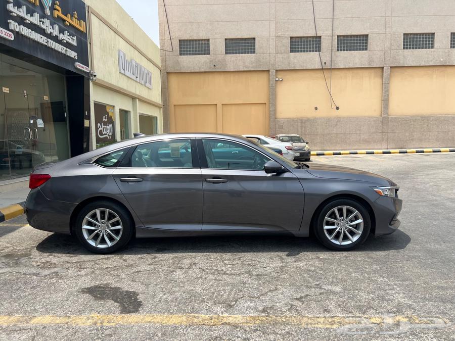 2022 هوندا أكورد64378600623491114