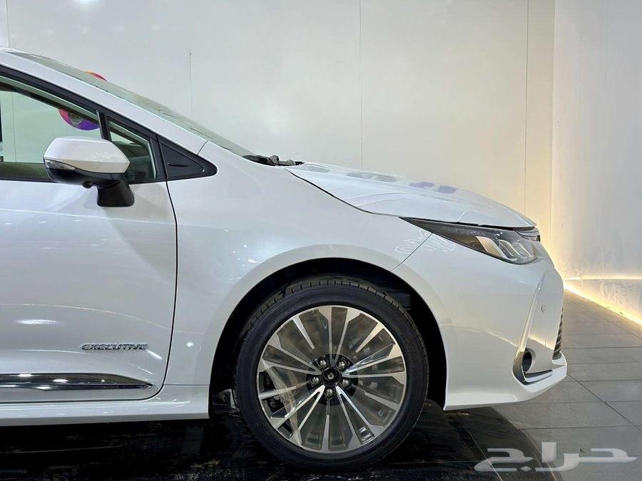 تويوتا كورولا 2.0 فتحت سقف 202564379166913666114