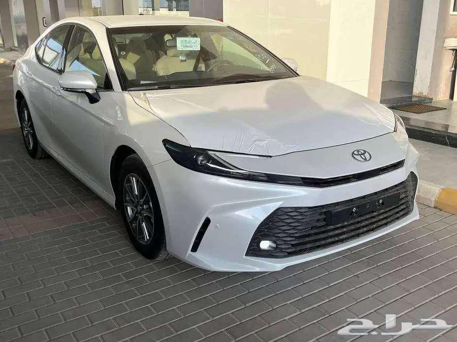 تويوتا كامري E بنزين 2025 سعودي64379267978498110
