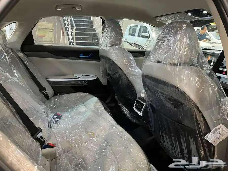 Kia K5 GL Enhanced 202564379311671811114