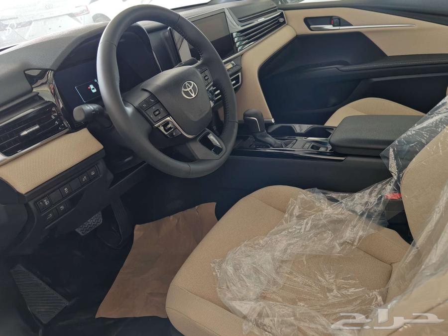 تويوتا كامري -LE -بنزين 2025 ابيض __سعودي64379559059971114