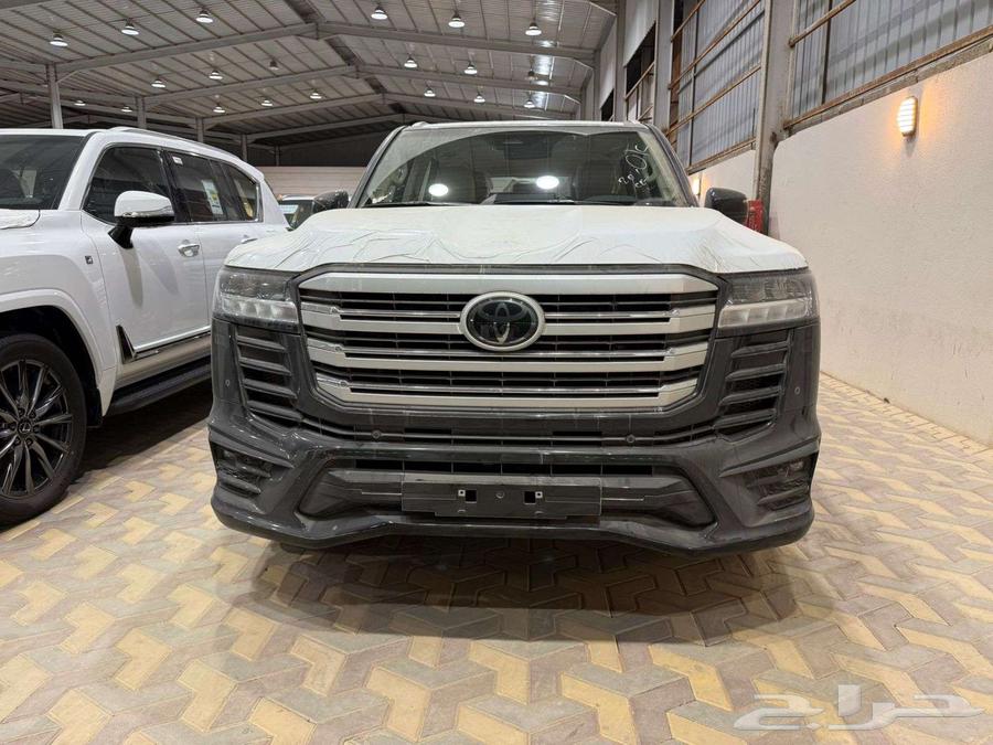 لاندكروزر S جكسار L5 بنزين 2025 - خليجي - أسود64380123399426110