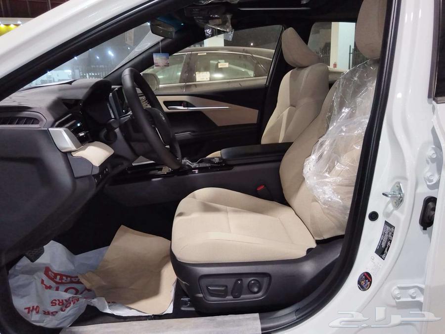 تويوتا كامري ال اي بنزين 202564380197739778111