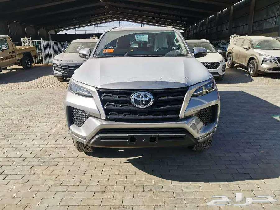 فورتشنر دبل 4 سلندر بنزين 2025 اقل سعر ابيض وفضى64380227091201110