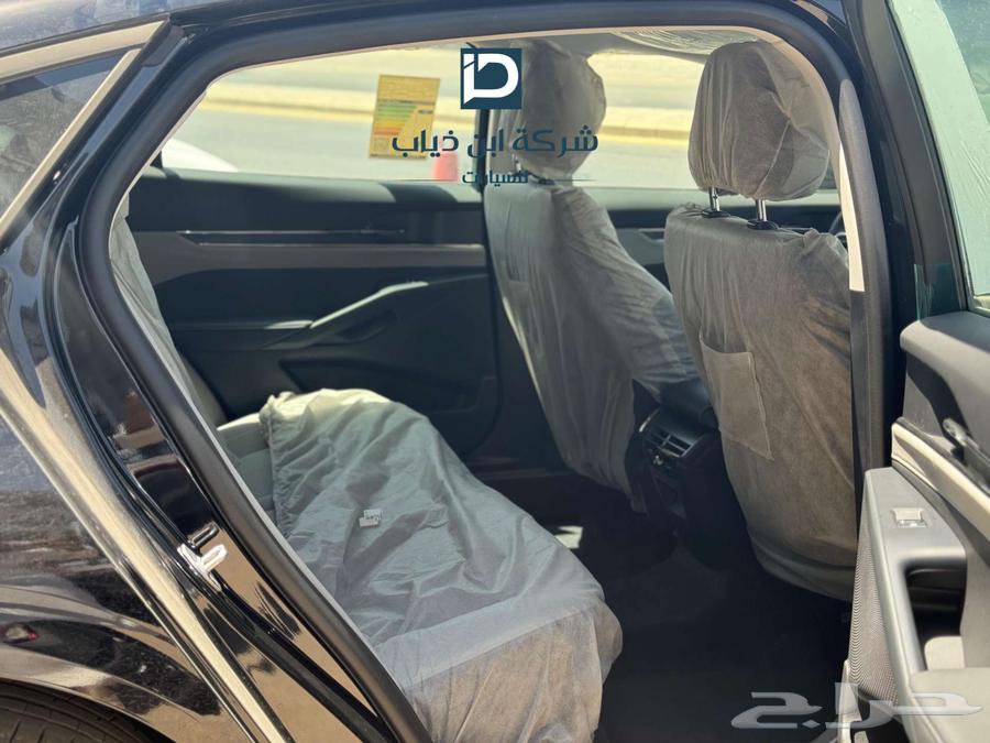 فورد تورس امبيانتي 2025 لدى شركة ابن ذياب للسيارات64380506874497113