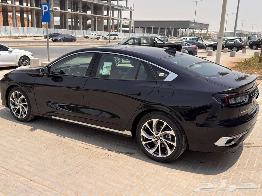 فورد تورس تيتانيوم - ترند - 2025 سعودي كاش وتمويل64381109020930114