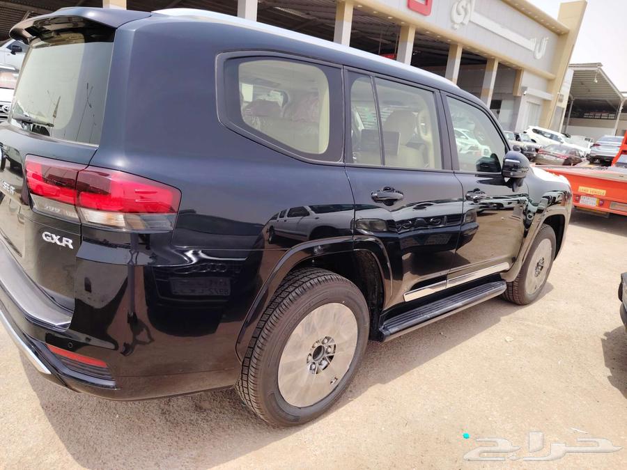 لاند كروزر GXRL4 الموديل2024 بنزين64381259793666114