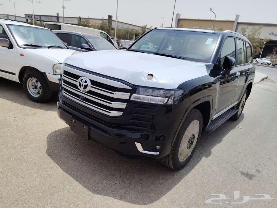 لاند كروزر GXRL4 الموديل2024 بنزين64381259793666111