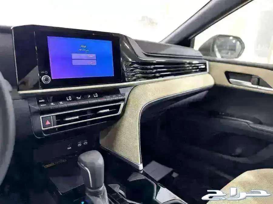 ويوتا كامرى LE هايبرد موديل 202564381219001602112