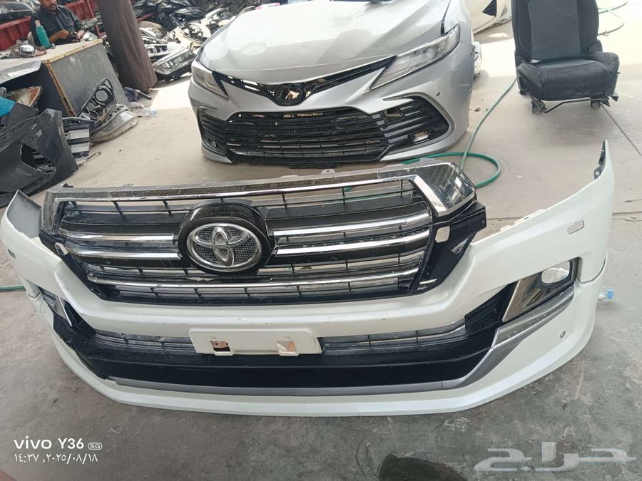 يوجد قطع غيار تشليح جميع انواع السيارات64381287228931112