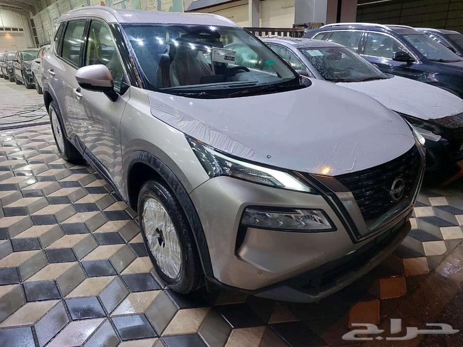 نيسان اكس تريل SV نص فل دبل 7 مقاعد 202564381975964802113