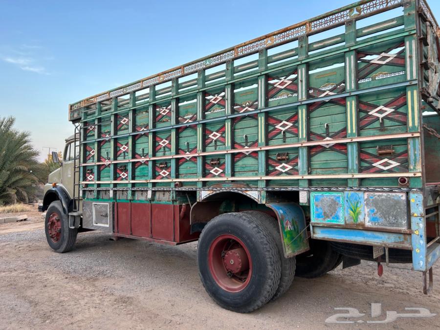 للبيع عايدي شد بلد موديل 1978 لوري64383066878083112
