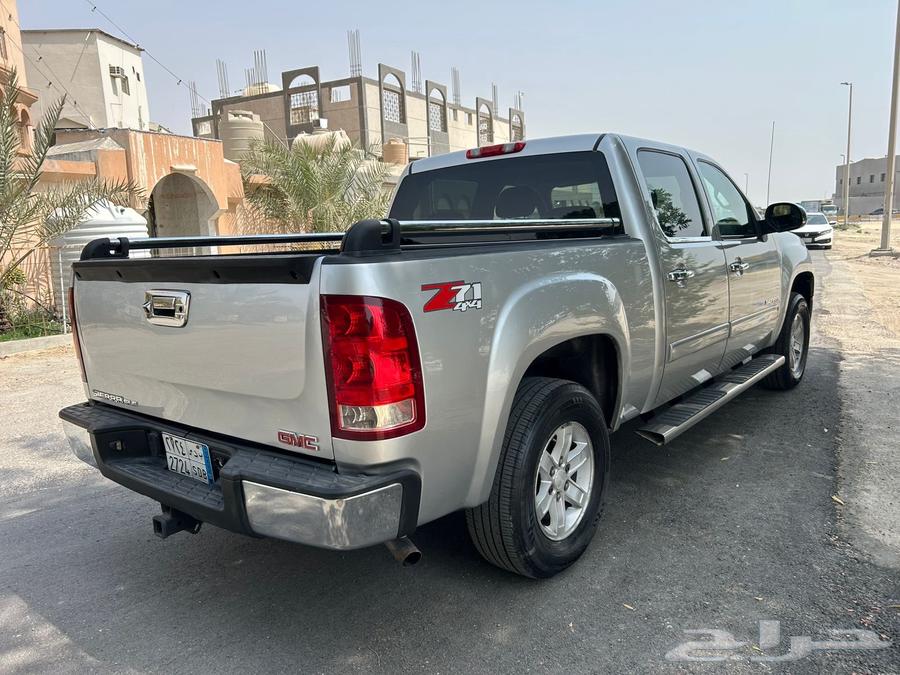 للبيع سييرا2011 غمارتين دبل64383857440898112