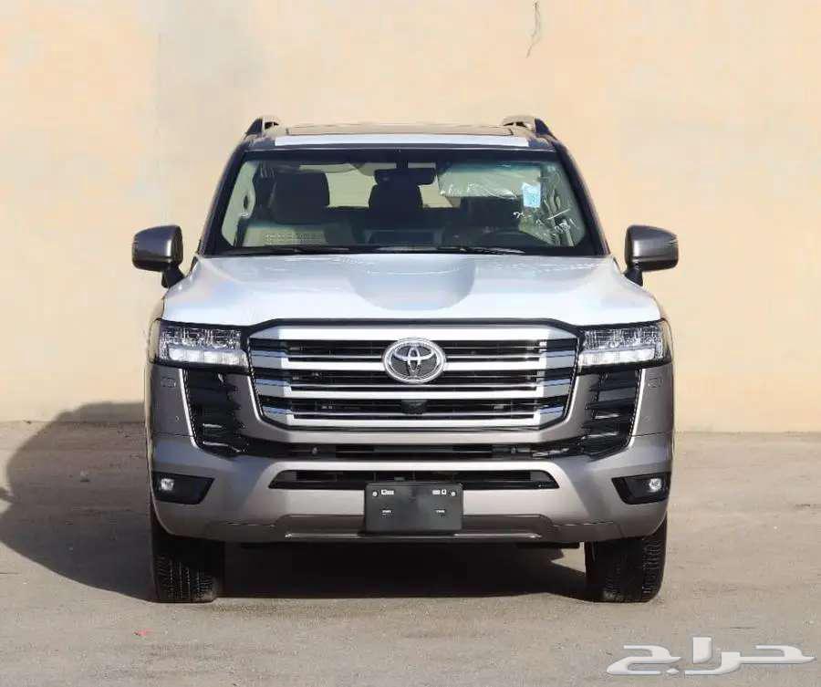 تويوتا لاندكروزر GXR.L2 ديزل 202464375230115587110