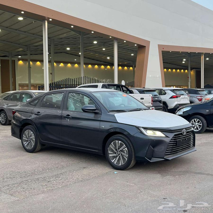 تويوتا يارس فل كامل64374422608003110