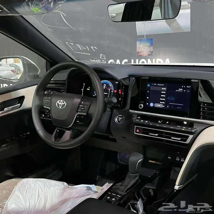 تويوتا كامري LE هايبرد 2025 بسعر مميز للكاش64374524603651114