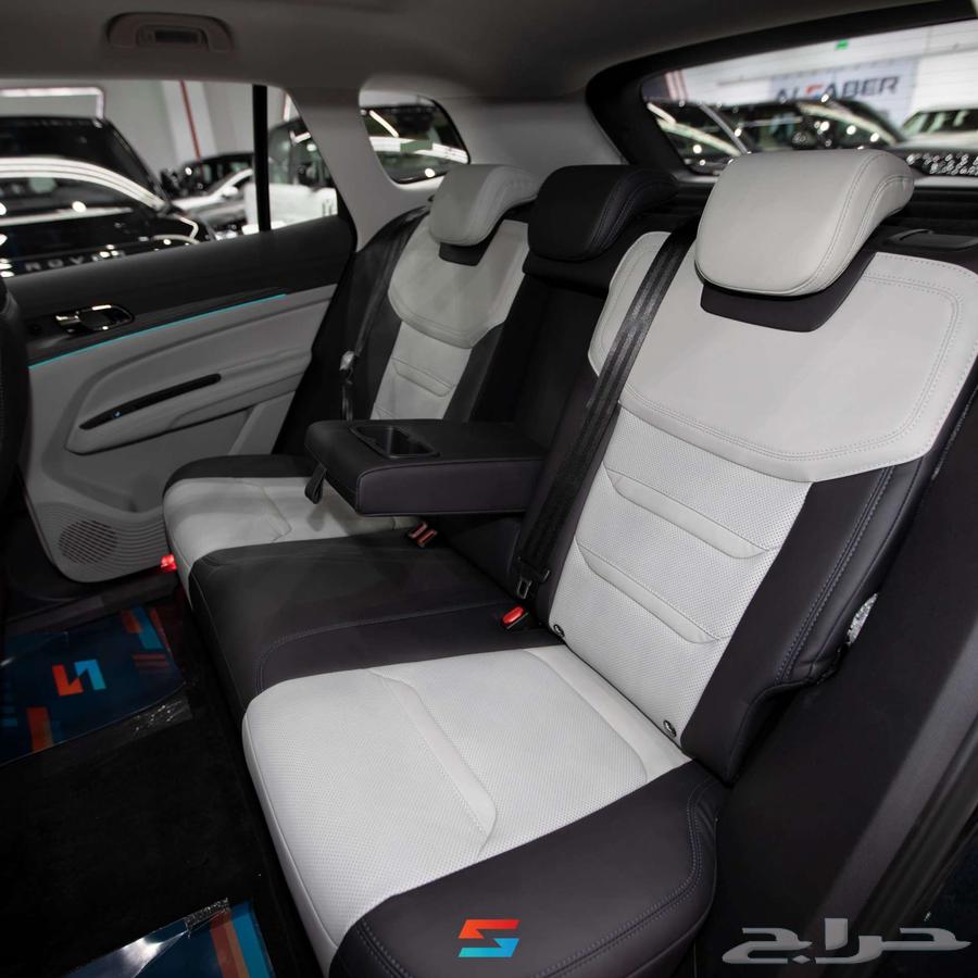 فورد تيريتوري تيتانيوم 202564375140982145112