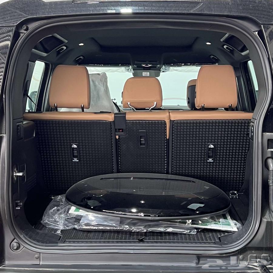 لاندروفر ديفندر HSE 6سلندر بنزين 202564375156232577114