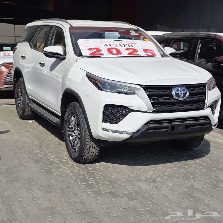 تويوتا فورتشنر بنزين 2.7L دبل -4سلندر موديل 202564382003633538110