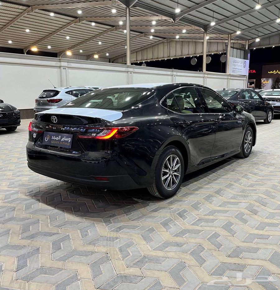 عرض خاص تويوتا كامري E بنزين جنوط 2025- سعودي بطاقه جمركيه64380463297537114