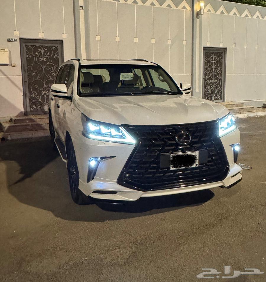 Lexus LX570 Black Edition top trim64376318611459110