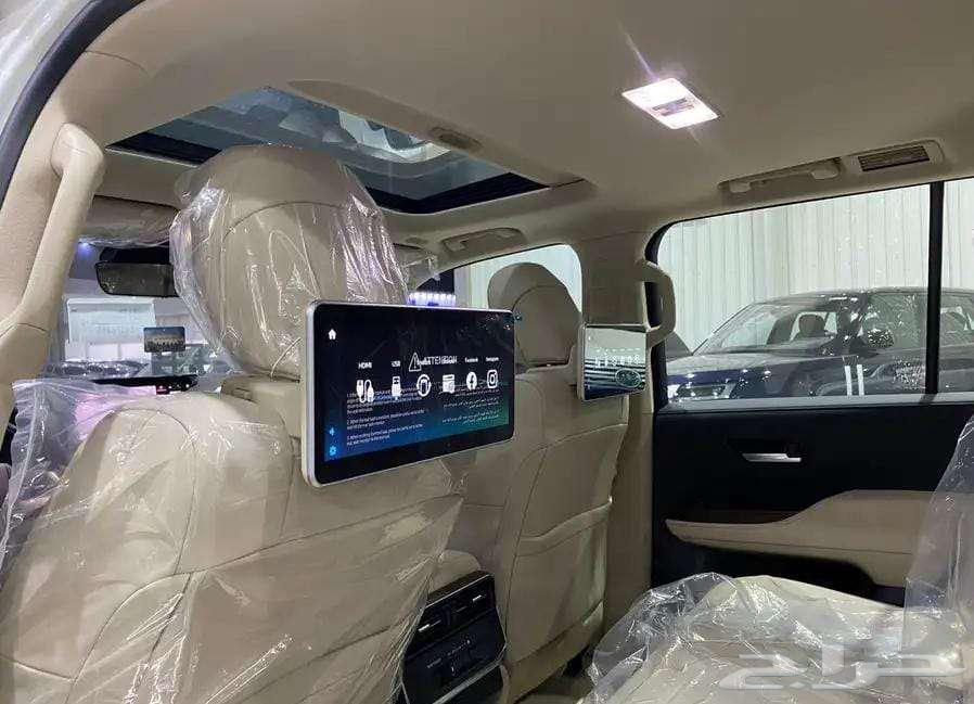 تتوفر فئات اللاندكروزر 2025 اصفار لمبيعات البنك بربح 0.3564393956700674114