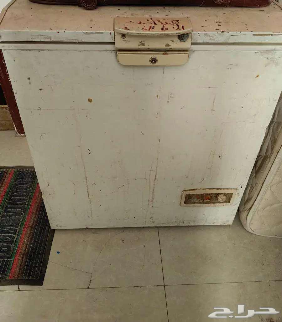 Excellent cooling freezer and awning and shaker64184173699585112