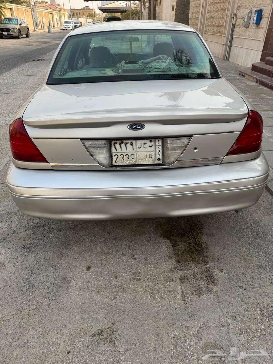 للبيع فورد كروان فكتوريا64386487109763111