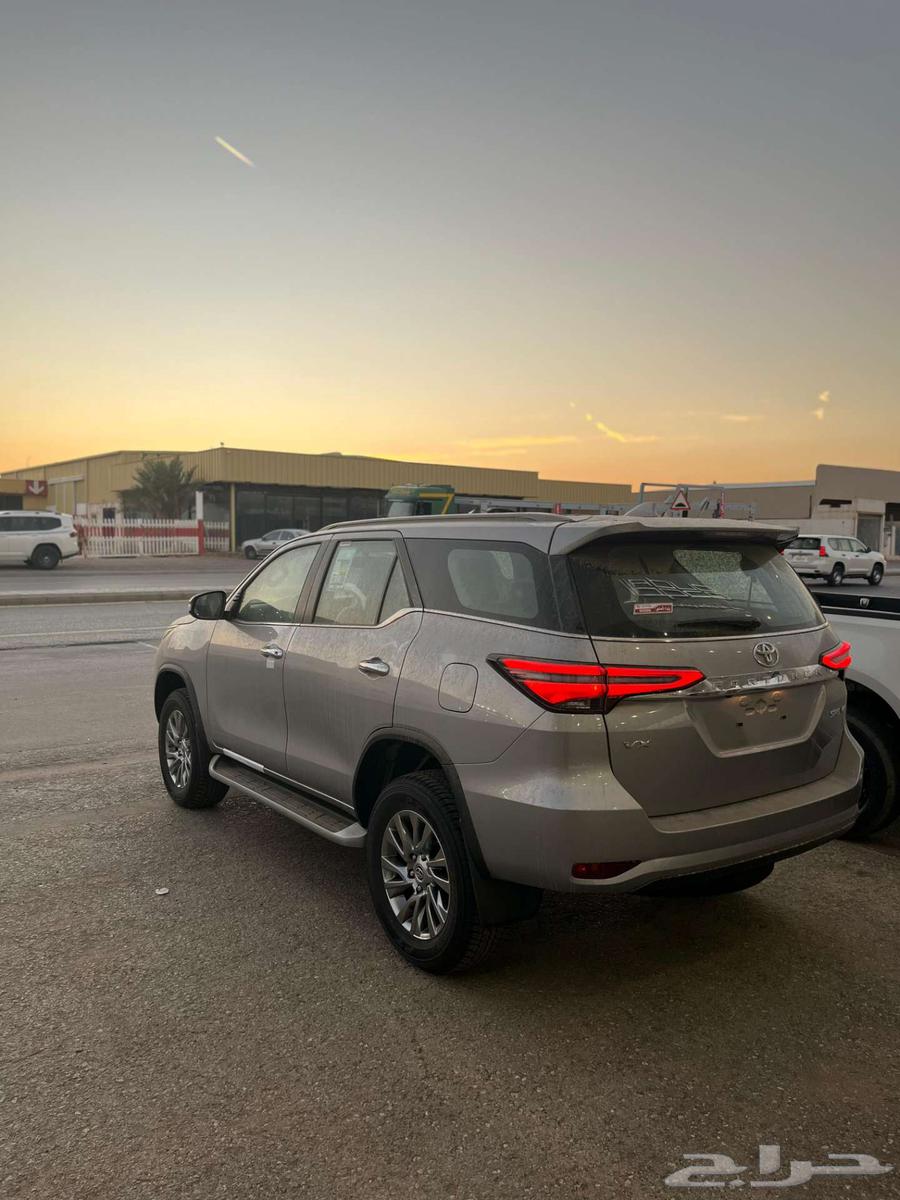 تويوتا فورتشنر vx3 بنزين64387034857603113