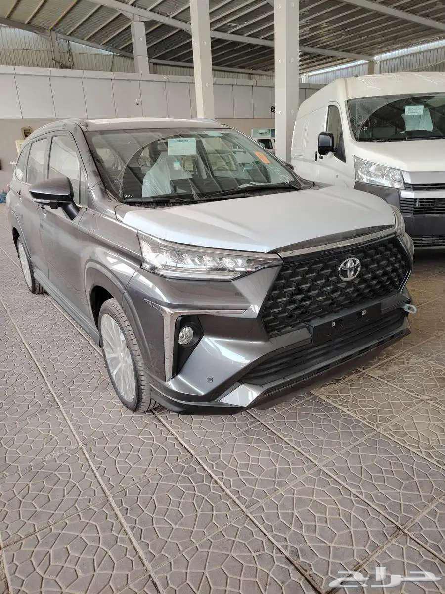 تويوتا فيلوز GLX بنزين 2025 فل كامل لون رصاصي64387062282114111