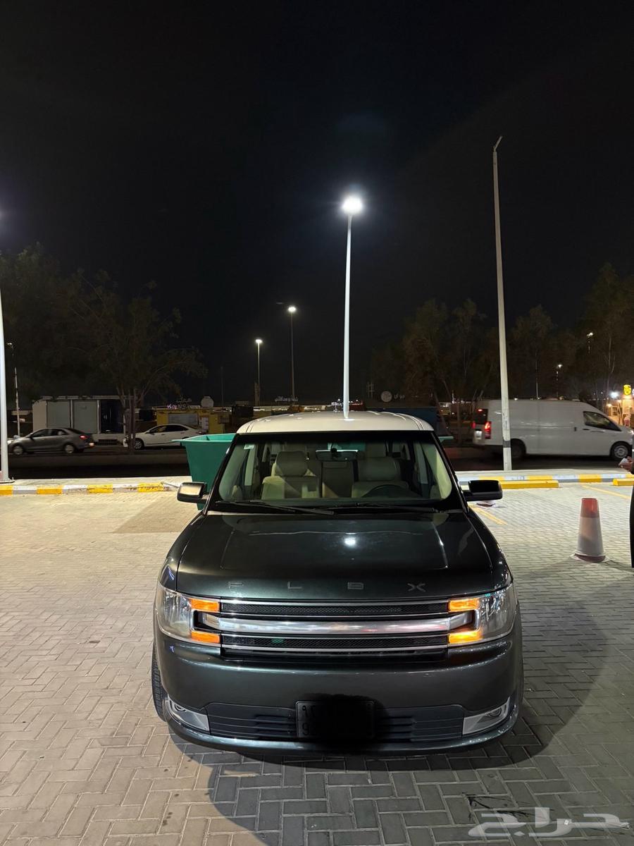 فورد فلكس فل بدون فتحه 201564395811926402110