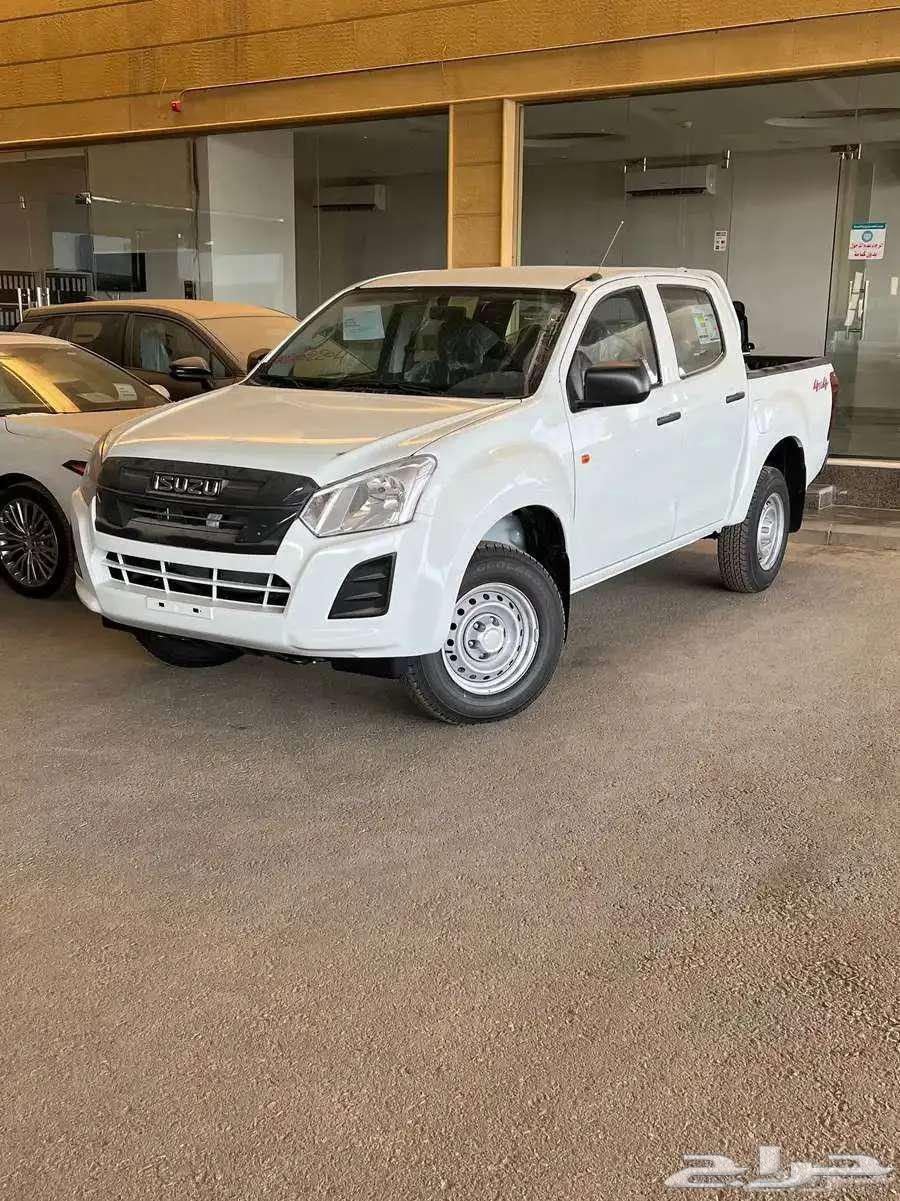 Isuzu D-Max GMR 2025 available with installment 1450 Al-Hassan for Cars64395685575298110