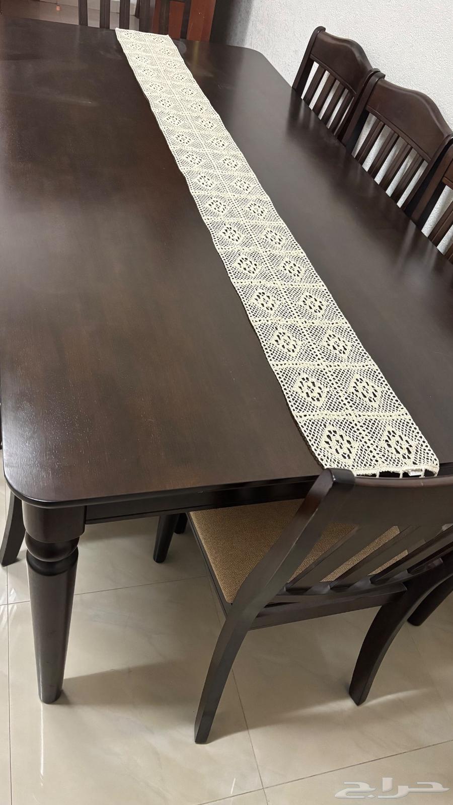 Dining table64197290903426110