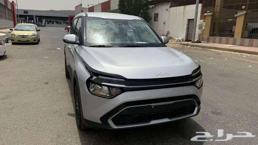 كيا كارينز ستاندر 7 ركاب موديل 202564388120857987111